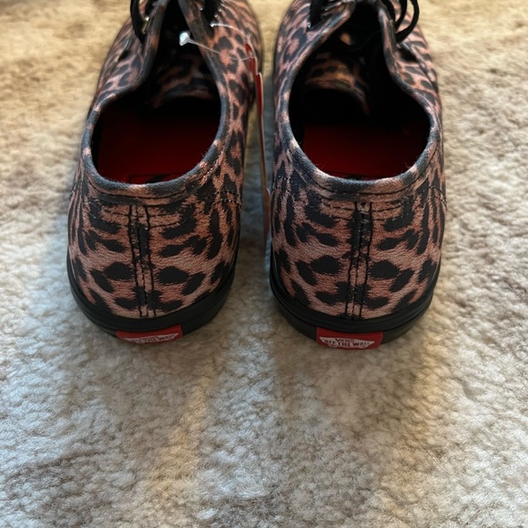 SOLD Leopard Vans nwt - Picture 4 of 5